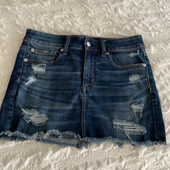 American Eagle Mini Skirt - Picture 2 of 8